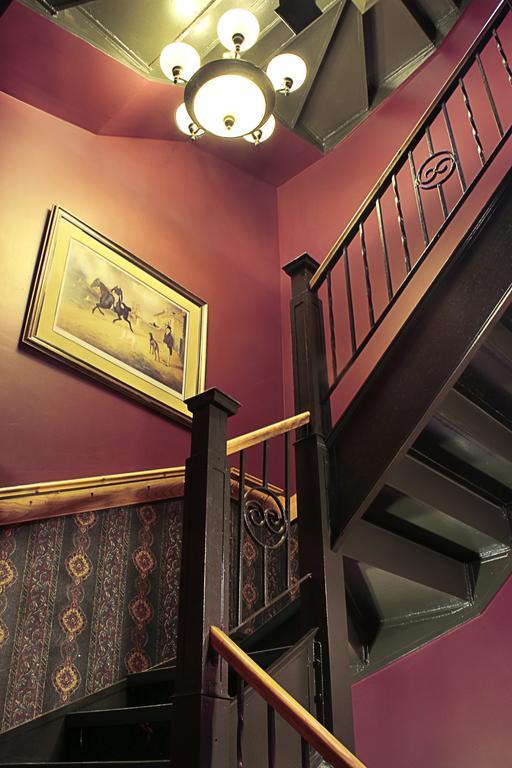Auberge Le Jardin D'Antoine Монреаль Интерьер фото
