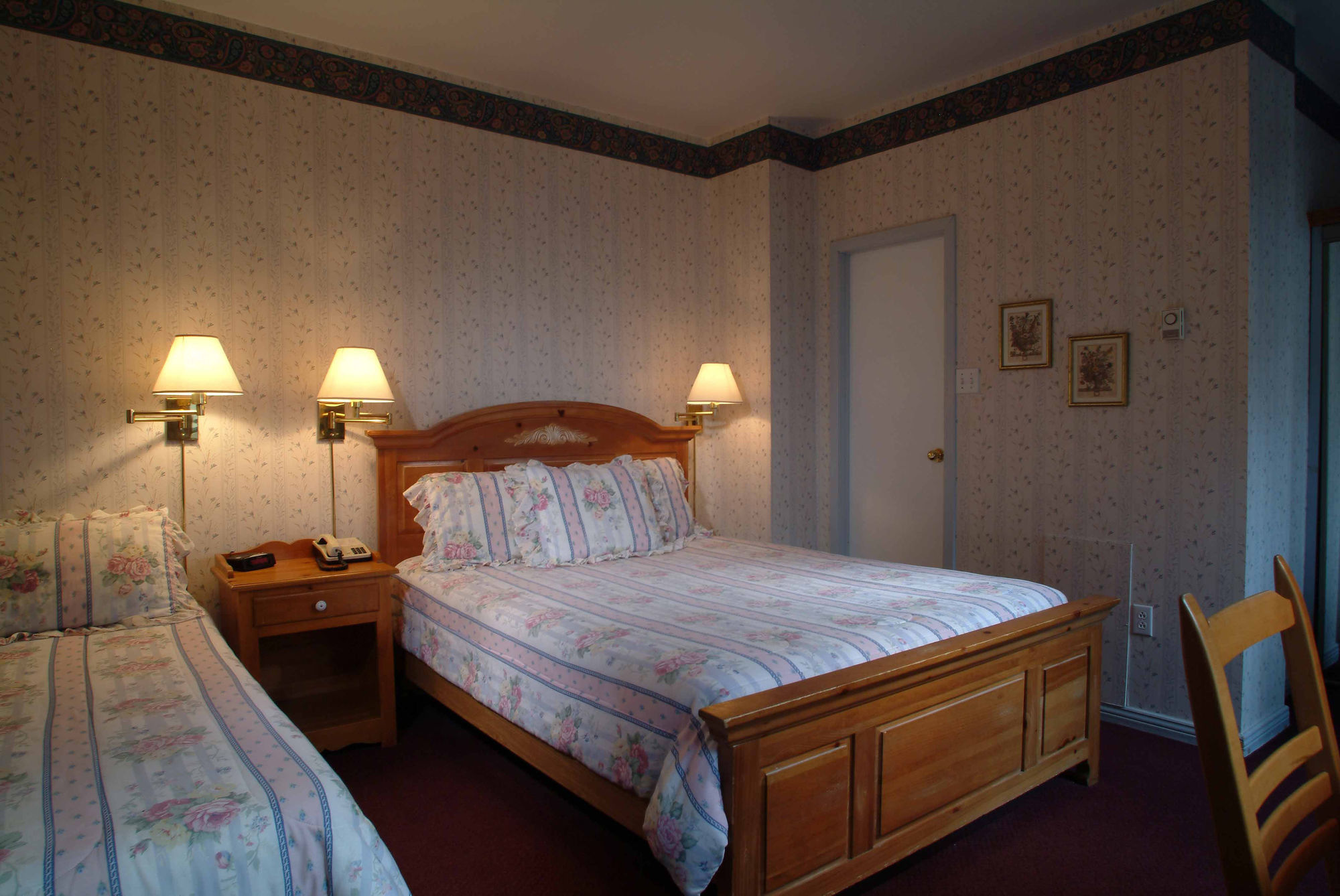 Auberge Le Jardin D'Antoine Монреаль Номер фото